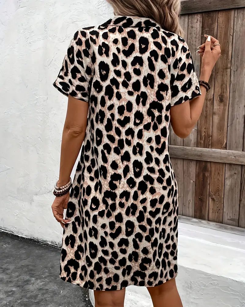 Madeline | Elegantes Midikleid, trendiges Leopardenmuster