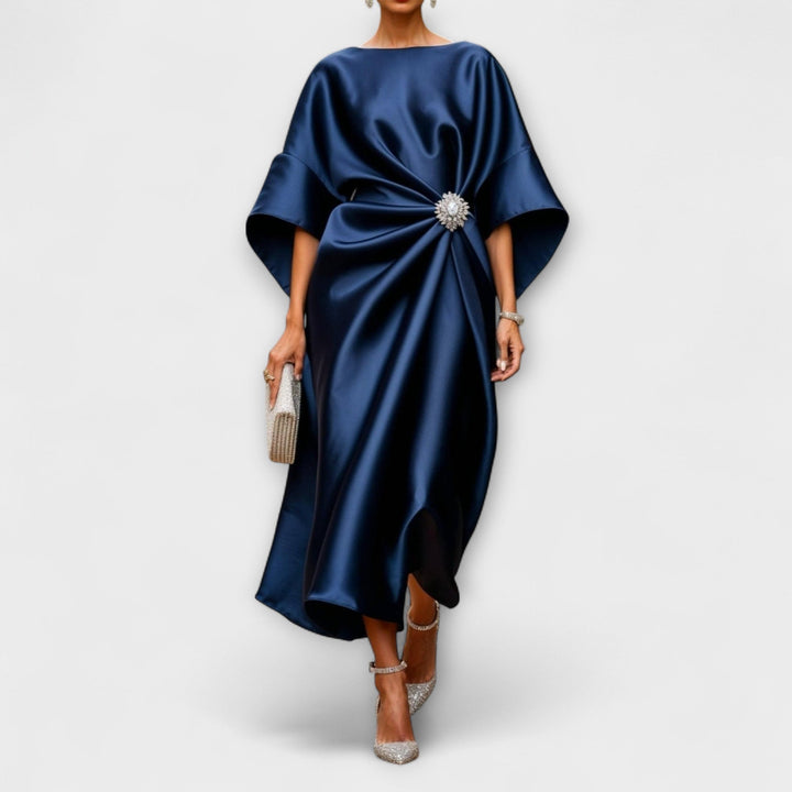 Luxuriös schimmerndes Satin-Maxikleid