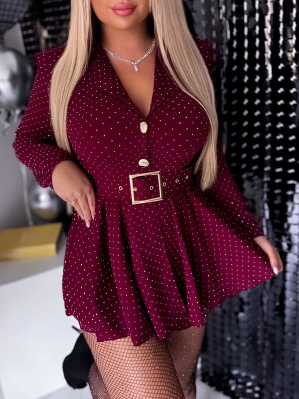 Vestido feminino com abas e cristais com cinto