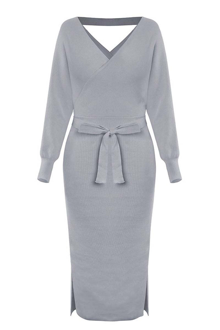Laika | Knit Dress with V-Neck and Tie Belt