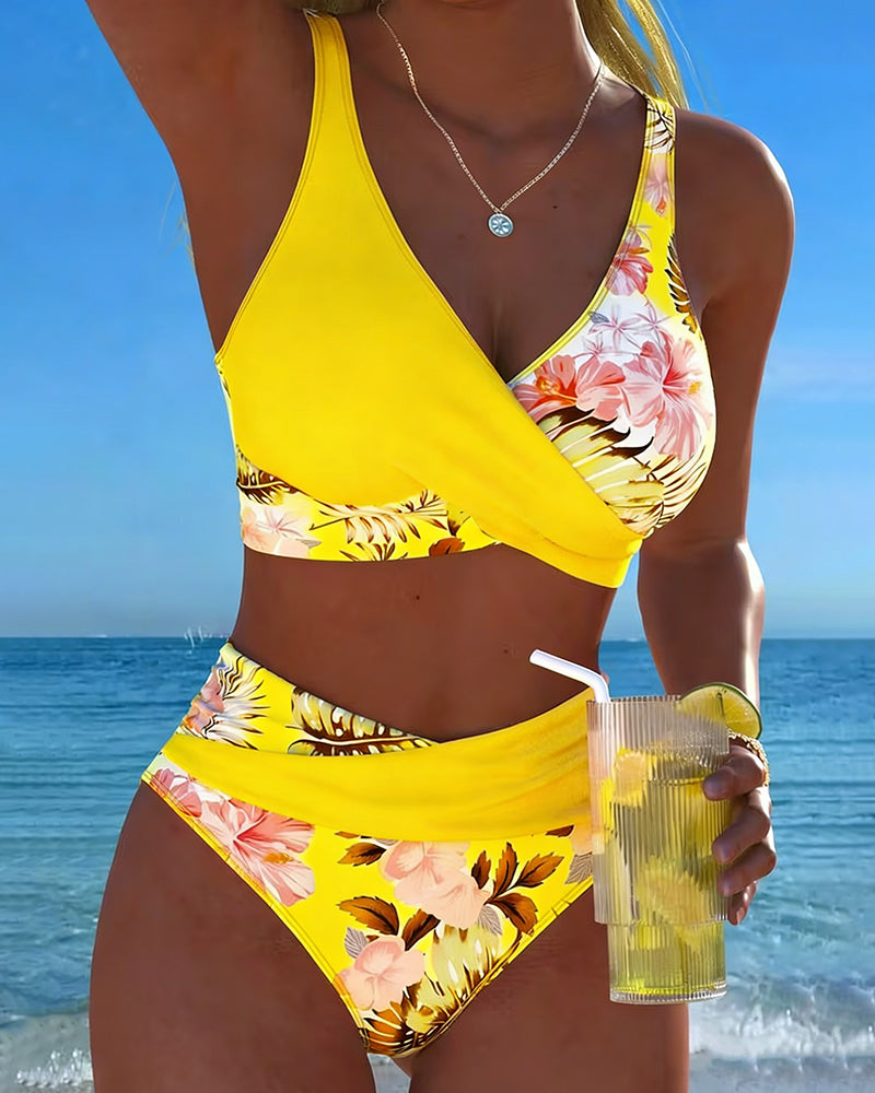 Jolina™ | Bikini fendu à contraste floral