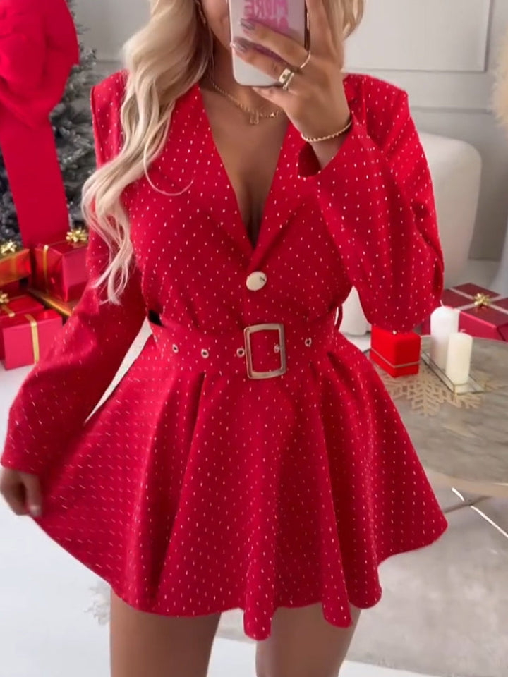 Vestido feminino com abas e cristais com cinto