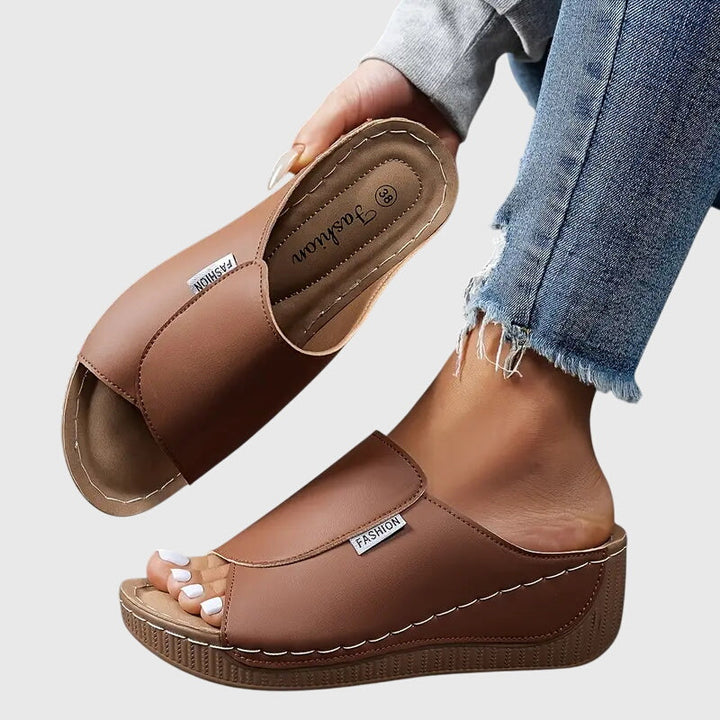 Esther™ | Sandali ortopedici alla moda