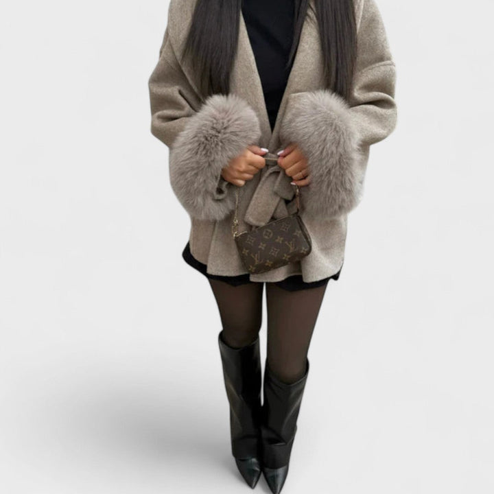 Woolcat – Manteau élégant avec détails en fourrure