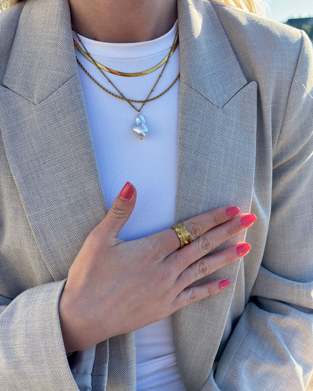 Jaylinette | Großer Ring 18 Karat Gold
