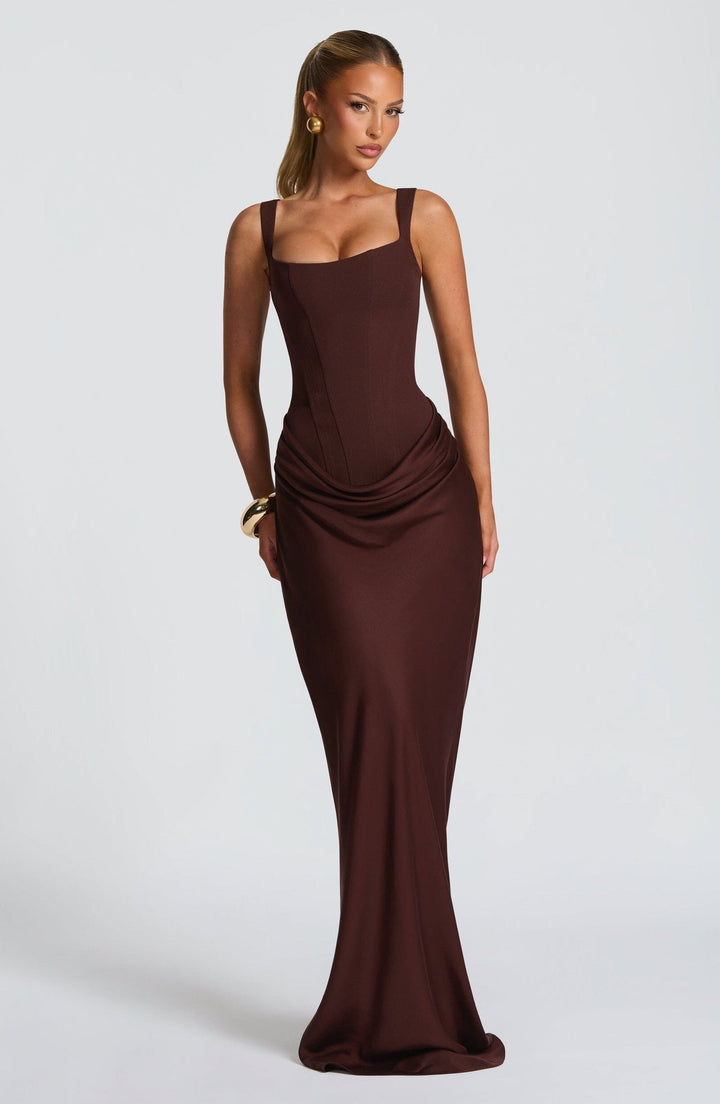 Nelya Kleid