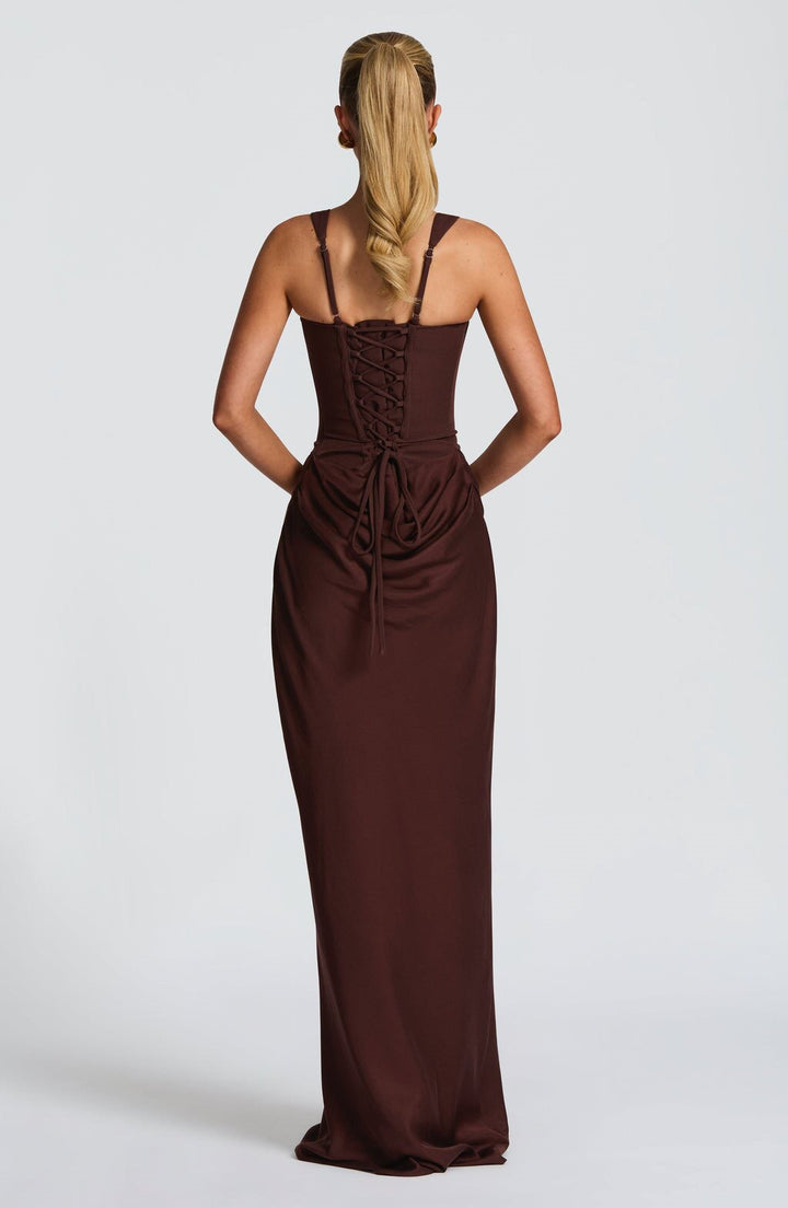 Nelya Kleid