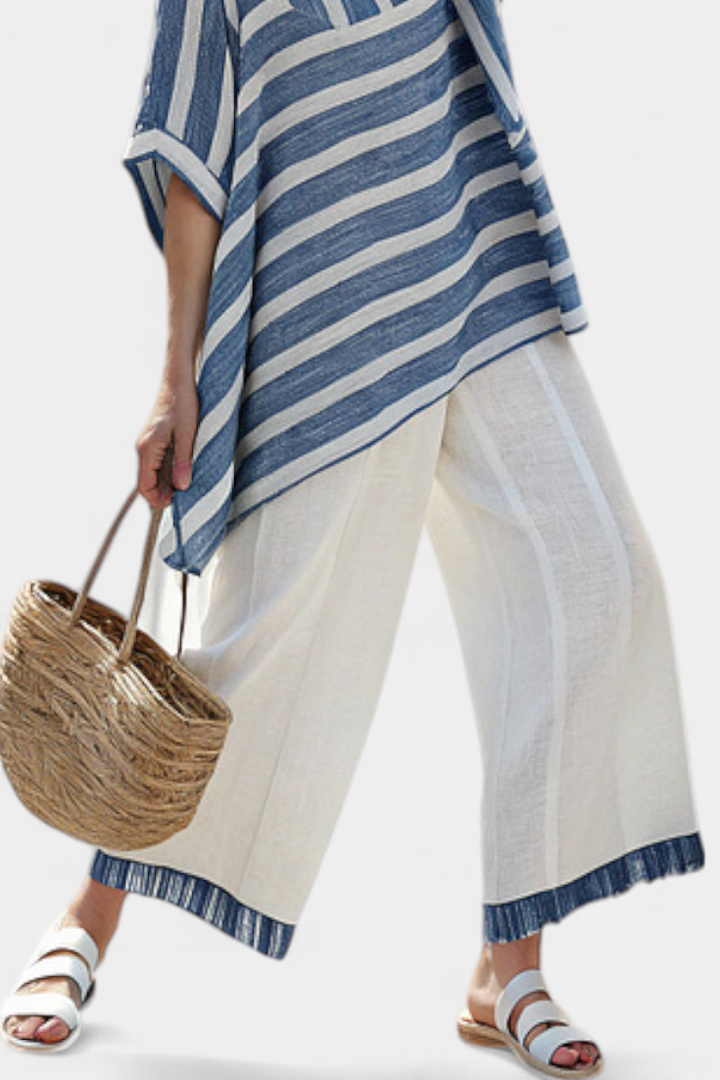 Corvielle | Blusa sofisticada listrada azul e calça com detalhe na barra
