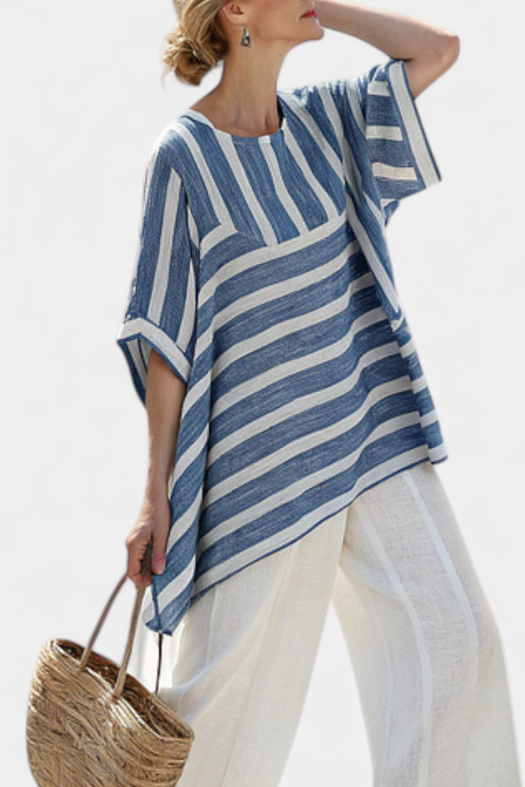 Corvielle | Blusa sofisticada listrada azul e calça com detalhe na barra