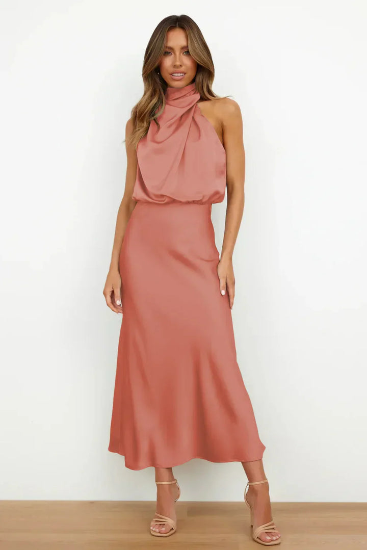 Rochelle | Vestido satinado femenino con cuello halter
