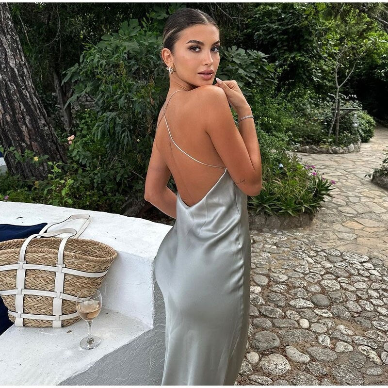Elegancka satynowa sukienka maxi z wiązaniem na szyi dla kobiet