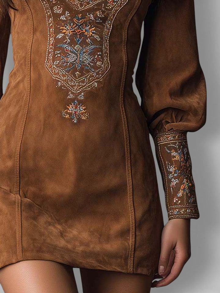 Lunori™ | Robe mini en suède brodée