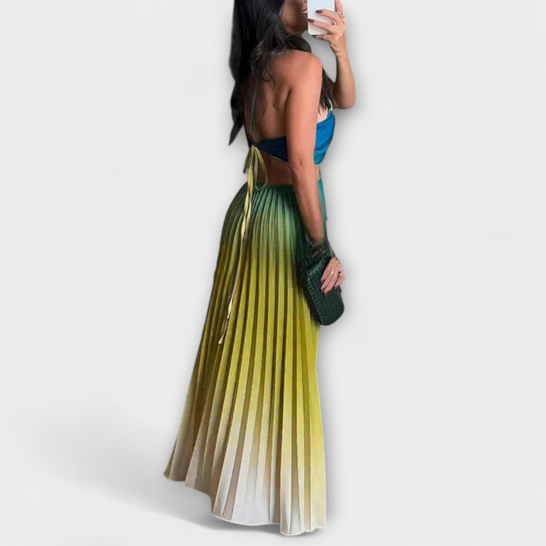 Haven - Stilvolles rückenfreies Batik-Maxikleid