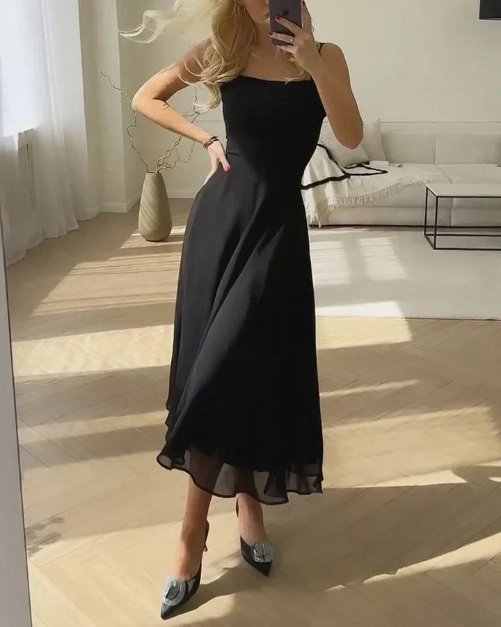 Robe midi élégante à col carré pour femme