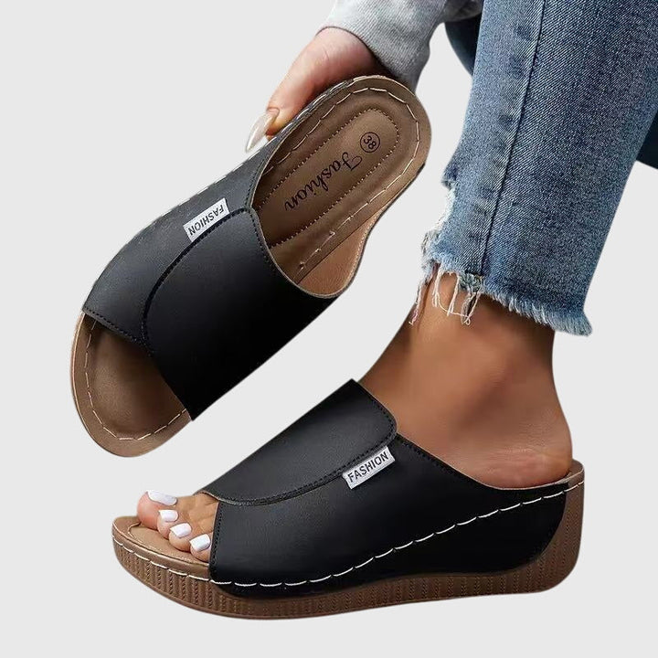 Esther™ | Sandali ortopedici alla moda