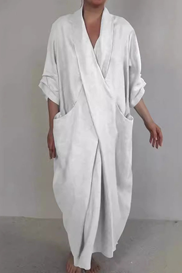 Aiya | elegantní minimalistické šaty s kapsou a výstřihem do V