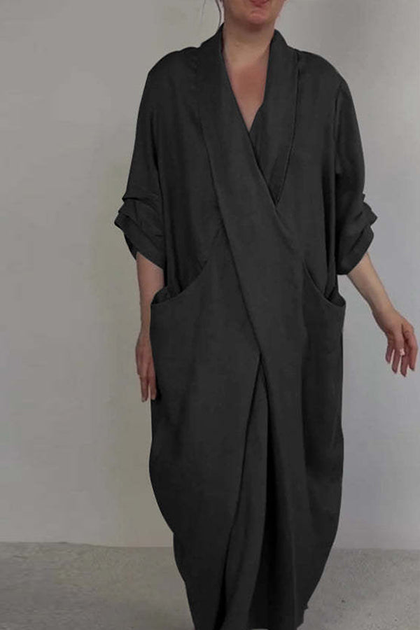 Aiya | elegantní minimalistické šaty s kapsou a výstřihem do V