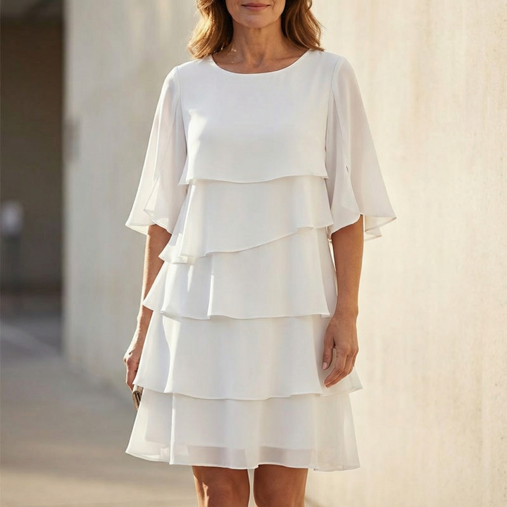 Vestido Feminino com Babados e Mangas Três Quartos