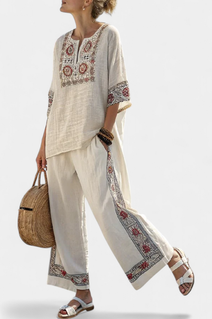 Tameric | Blusa crua sofisticada bordada e calça larga