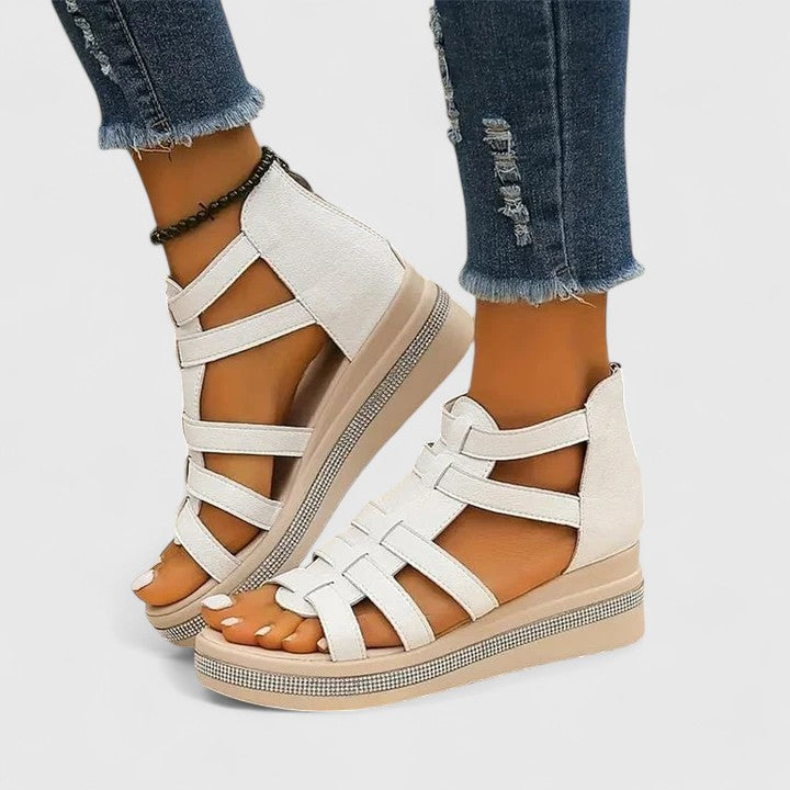 Kendall | Ortopedické sandály se štrasem